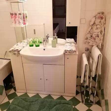 Apartamento Summer Wine Romantisches, Fahrradfreundliches Weinbergidyll Mit Traumausblick Gleich Neben Buschenschank!